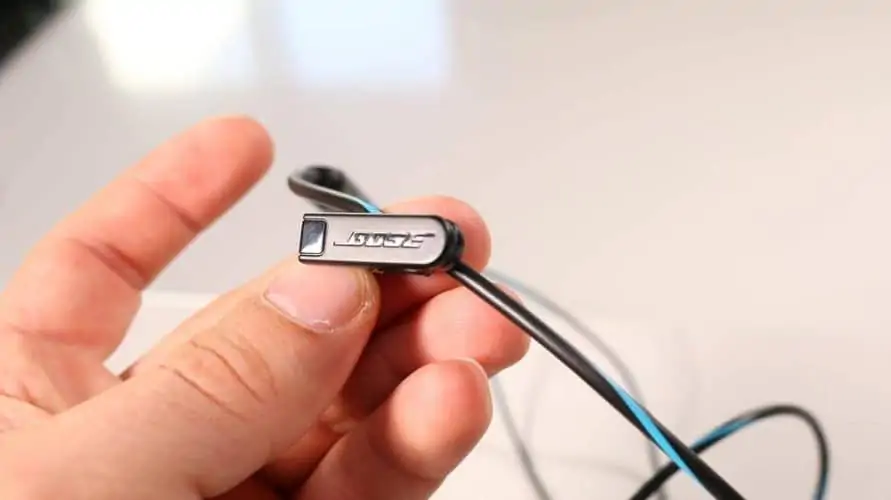 The Bose QuietComfort 20 Acoustic Noise Cancelling Headphones