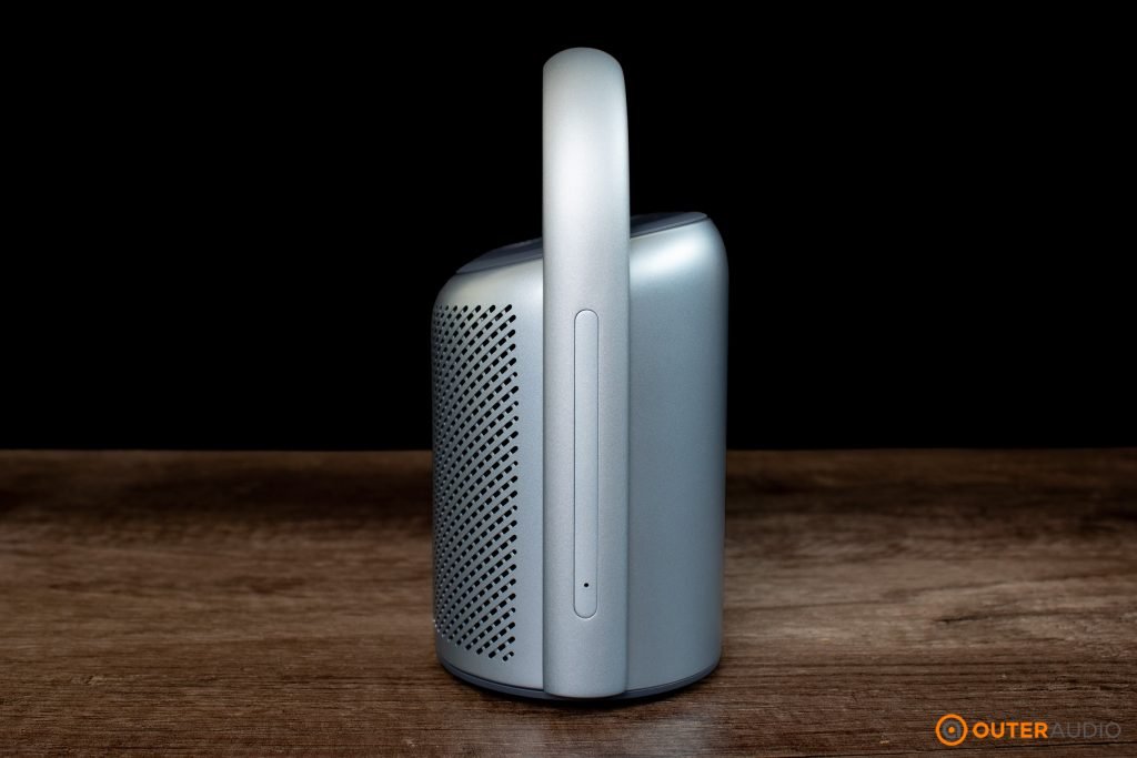 Soundcore Motion X600 side