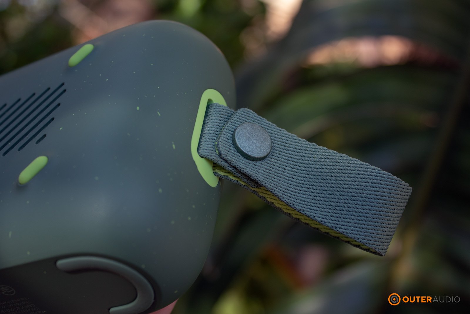 Motion 300 Carry Handle