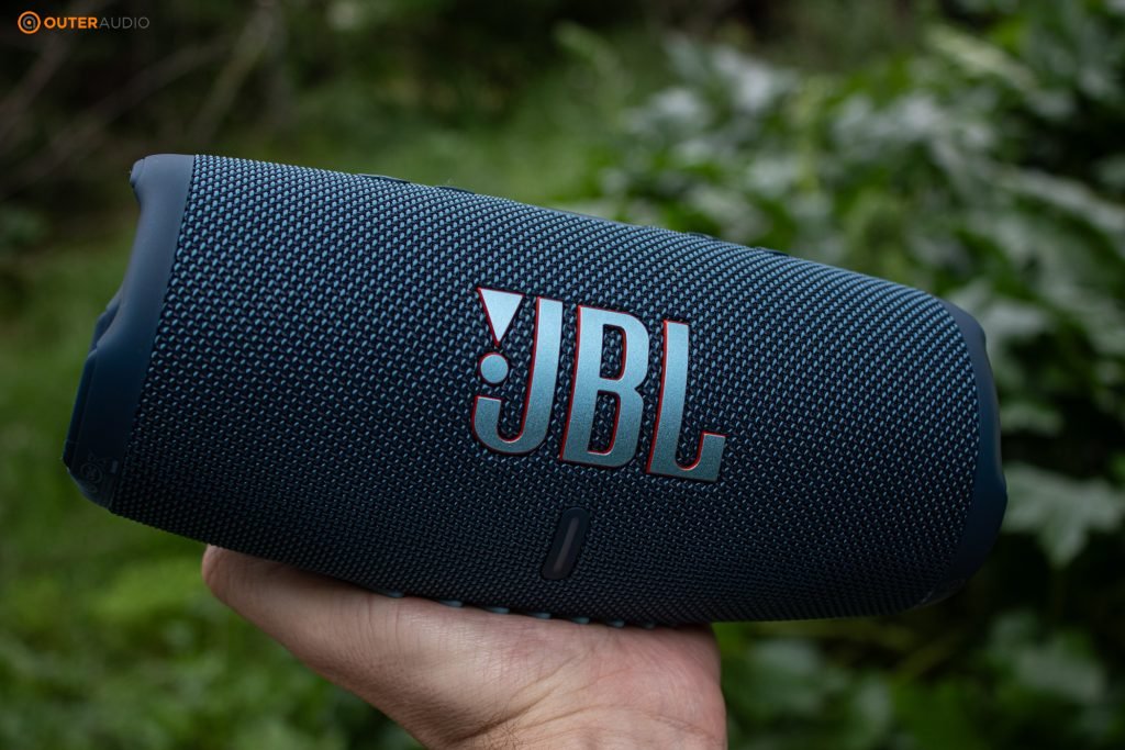 JBL Charge 5 Portability