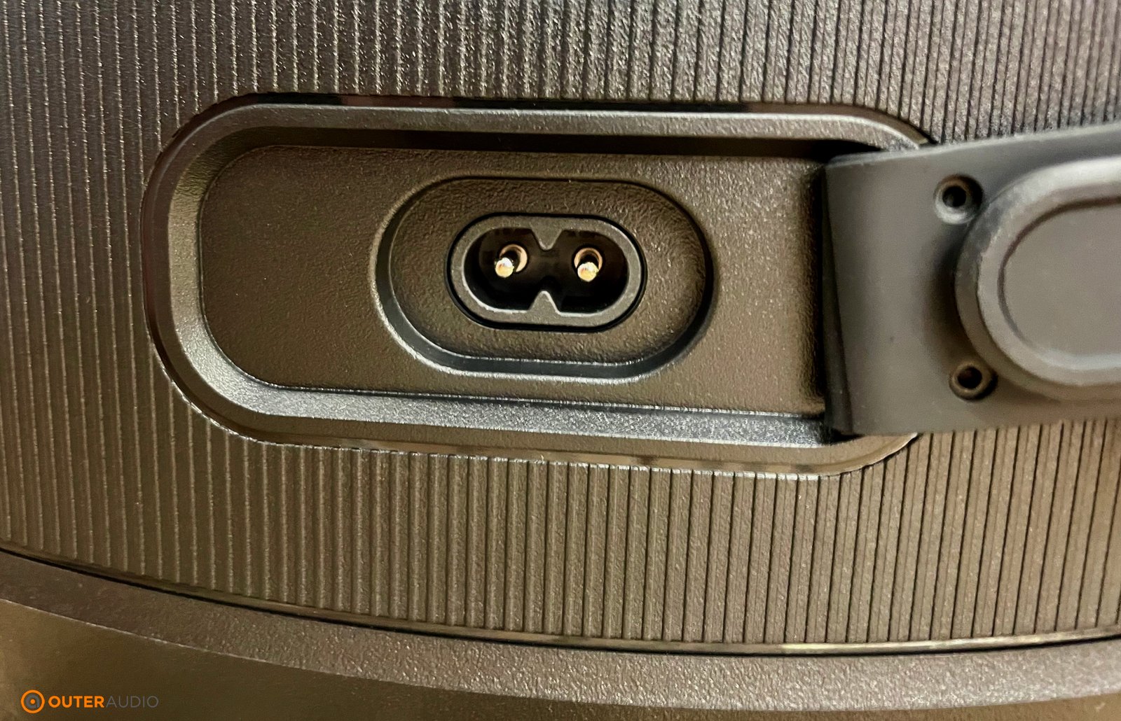 JBL PartyBox 120 Charging Port