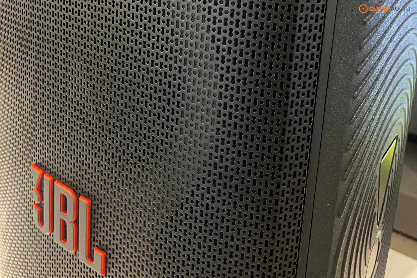 JBL Stage 320 Grille edited