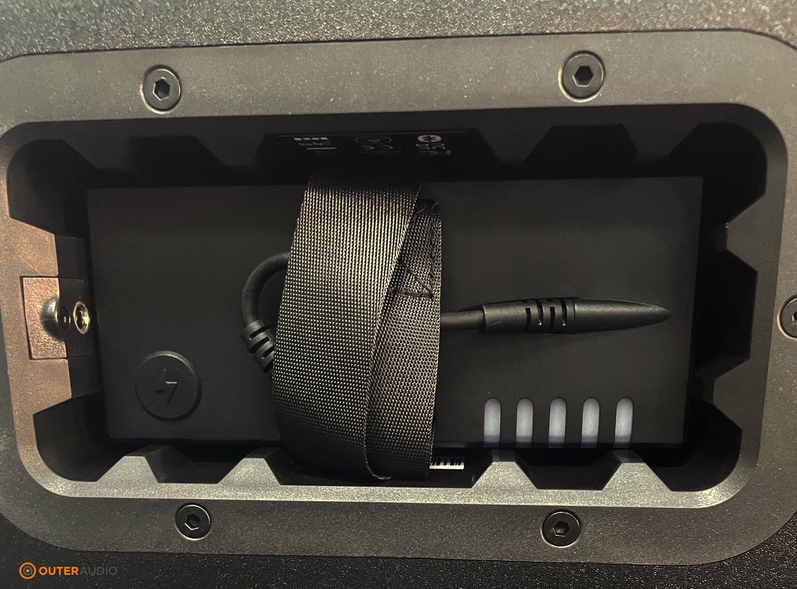 Soundboks 4 Battery 1