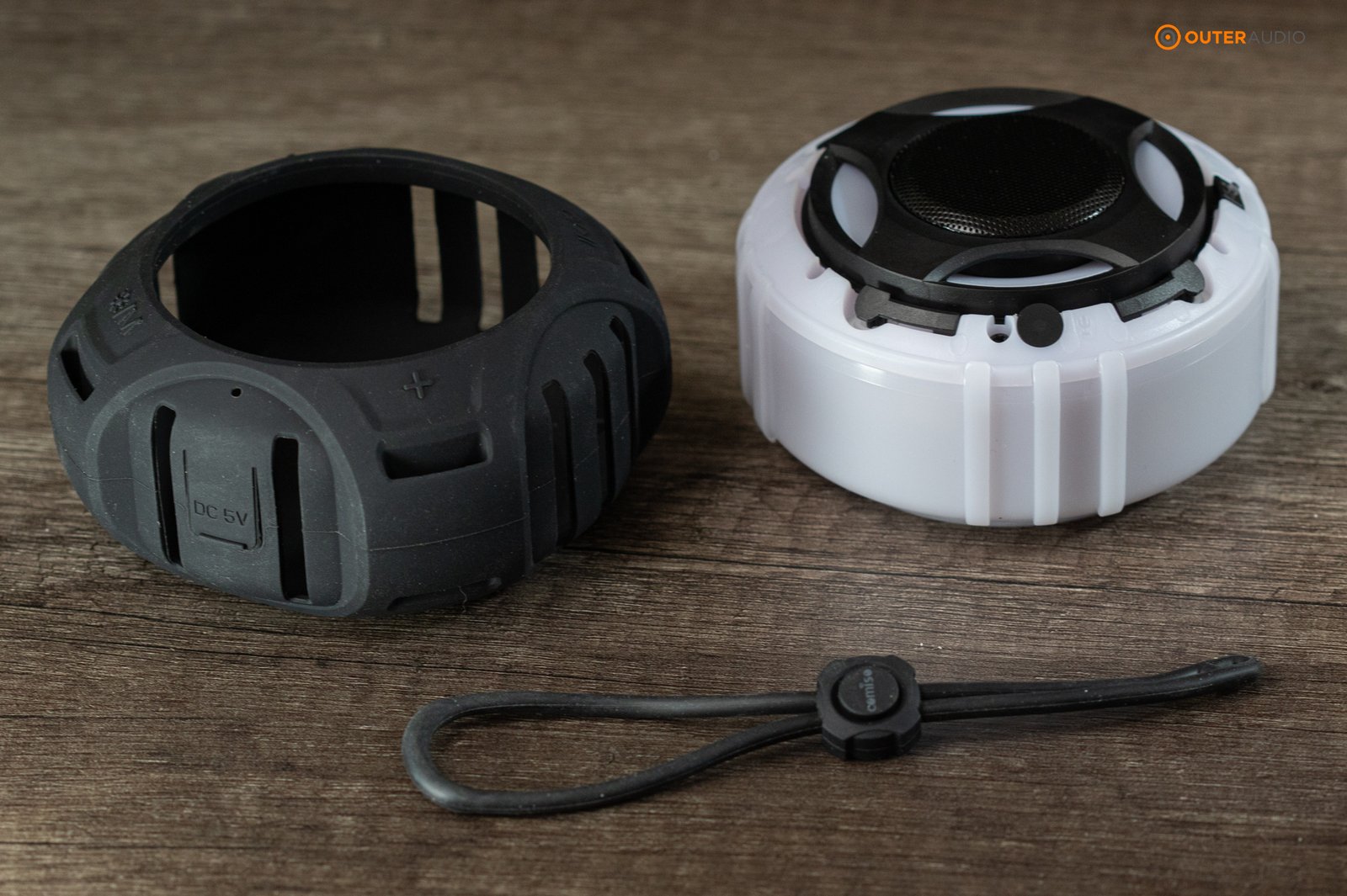 Deconstructed shower speaker