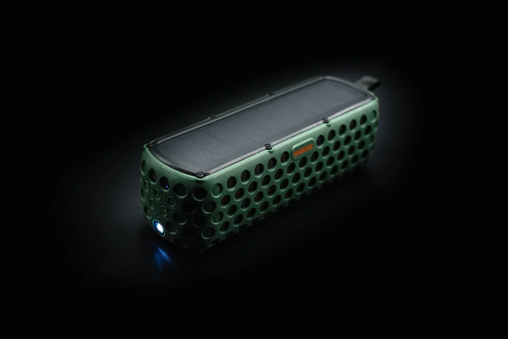 solar powered bluetooth speaker